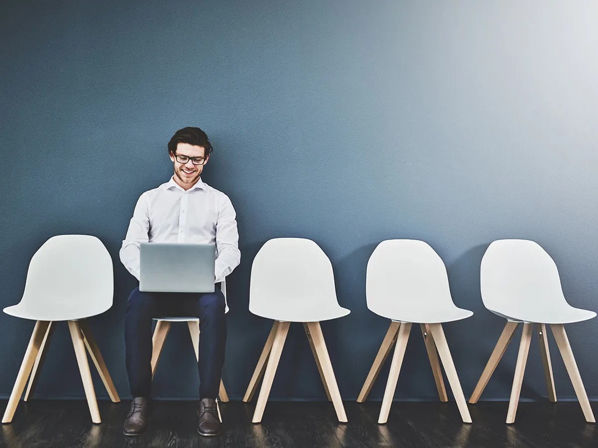 one job candidate with many empt 1